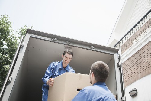 Flexible and secure Edgware Storage payment options for customers
